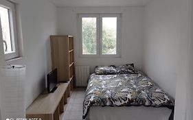 Studio Efficace, Calme Et Comfortable